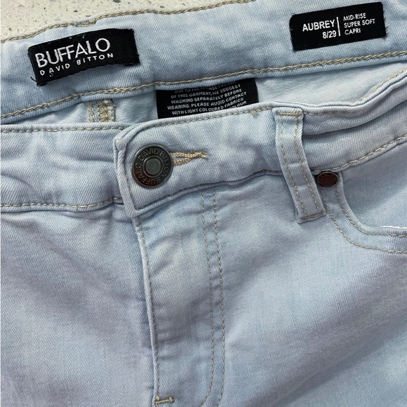 Buffalo David Bitton Capri Jeans Women's 8/29 Mid-Rise Super Soft Light Denim - Picture 4 of 10